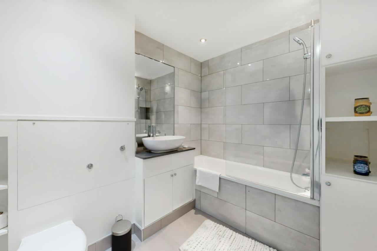 Elegant 1Bed Flat With Parking 5 Min To Hackney Wick Apartment Лондон Екстериор снимка