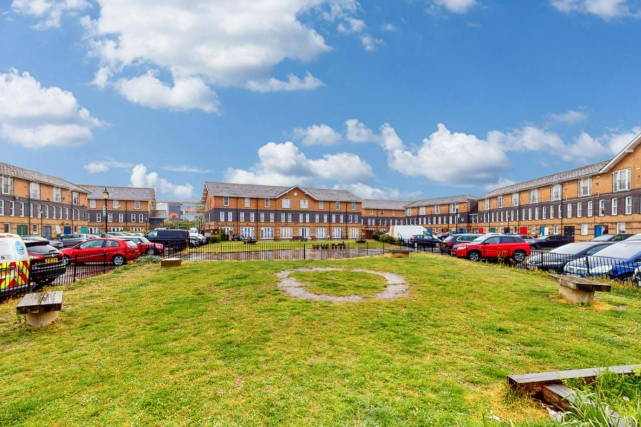 Elegant 1Bed Flat With Parking 5 Min To Hackney Wick Apartment Лондон Екстериор снимка